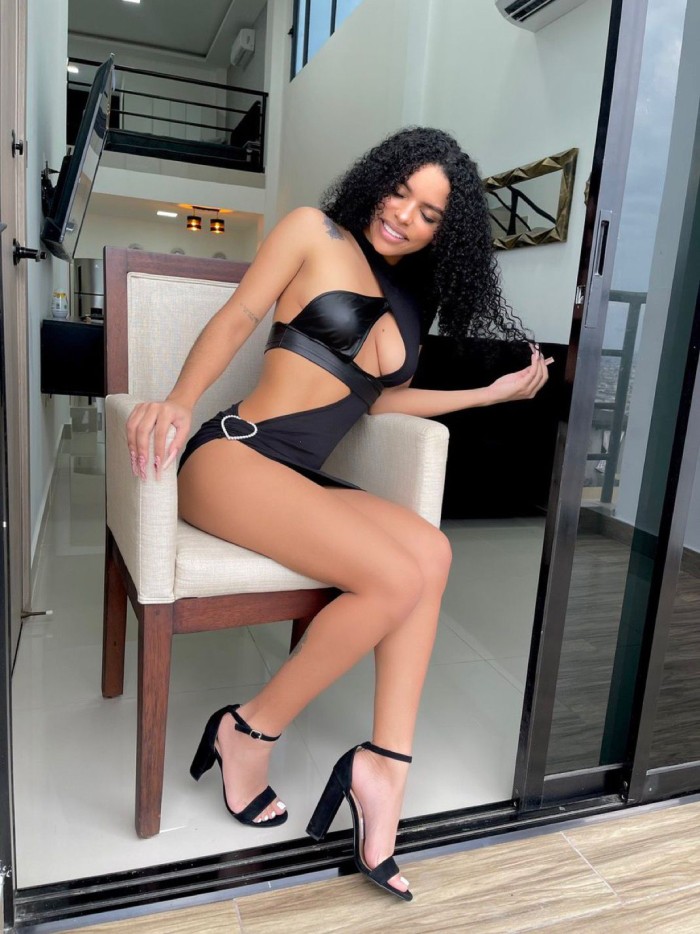 VENEZOLANA PURA TENTACION COMPLACIENTE
