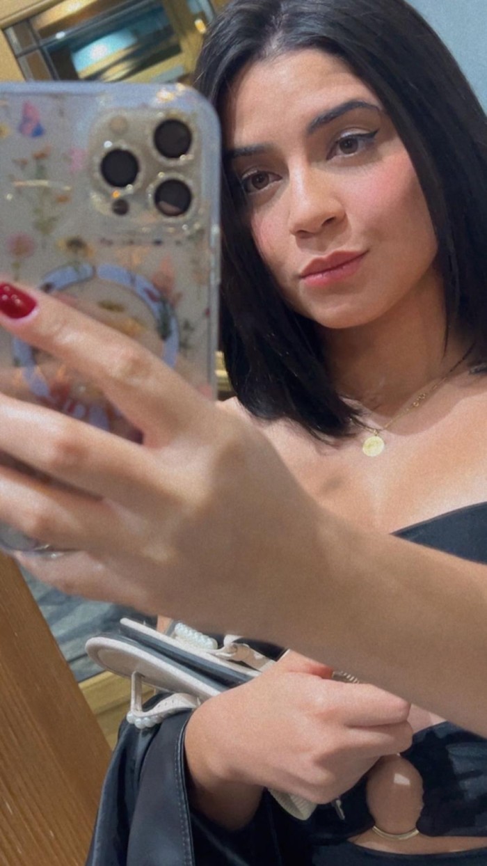 EXQUISITA DIOSA DEL PLACER MUY COMPLACIENTE