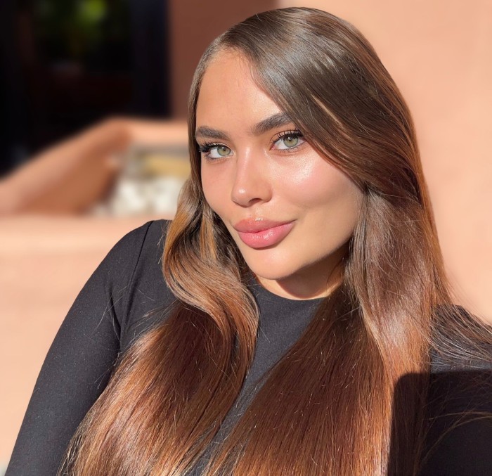 JOVEN ACOMPAÑANTE PERFECTA PARA TI
