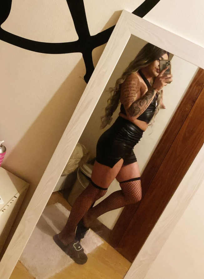 CHICA TRANS VERSATIL BOMBA DE PLACER A TOPE