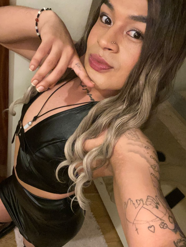 CHICA TRANS VERSATIL BOMBA DE PLACER A TOPE