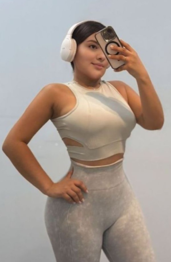 EN SALOU!!! COLOMBIANA DE LUJO ESPECTACULAR