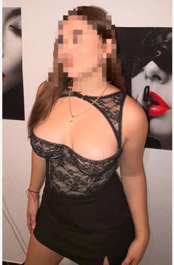 DIOSA LUJURIOSA Y COMPLACIENTE VEN A DISFRUTAR