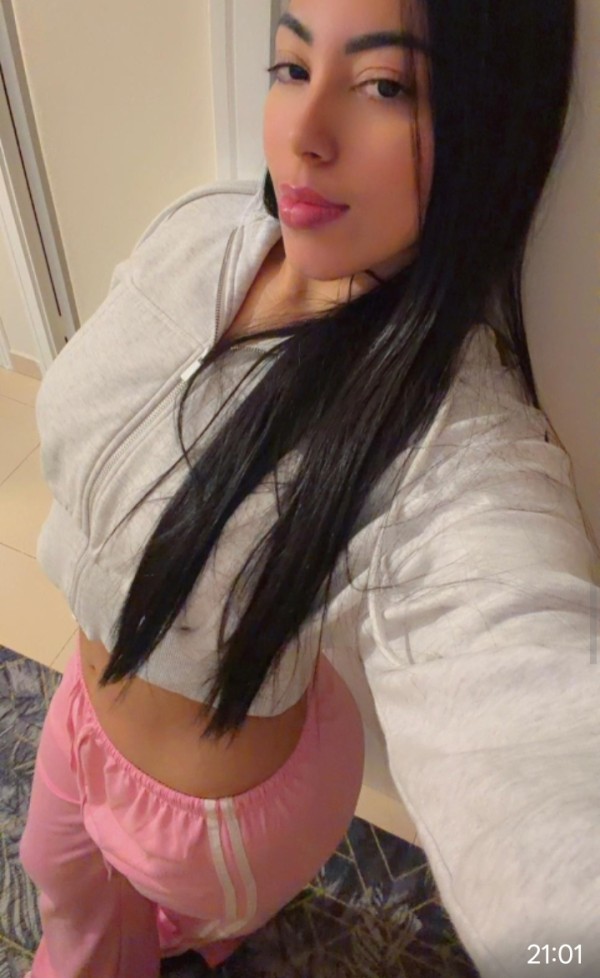 Soi una turista muy sexy y morbosa