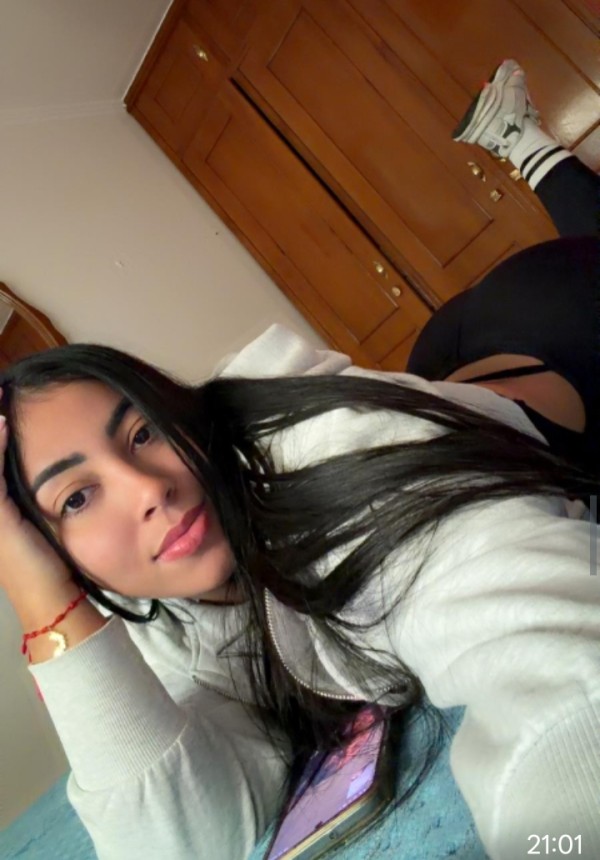 Soi una turista muy sexy y morbosa