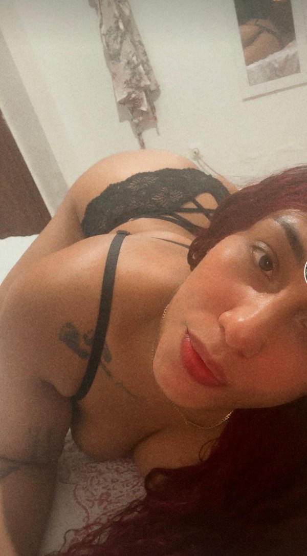 MÓNICA, DOMINICANA MUY GOLFA