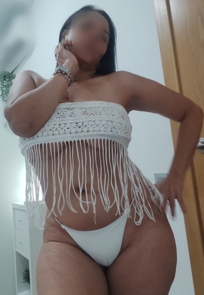 ALEGRE CARIÑOSA CON BUEN TRATO REAL