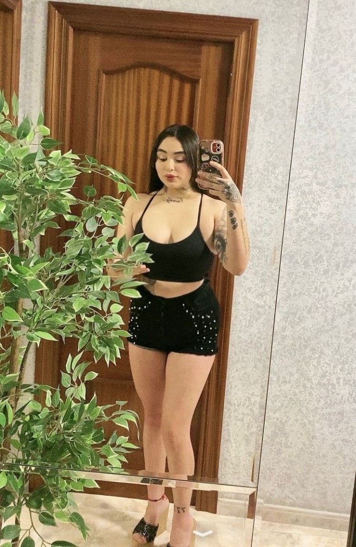 LATINA SEDUCTORA Y BUENÍSIMA AMANTE