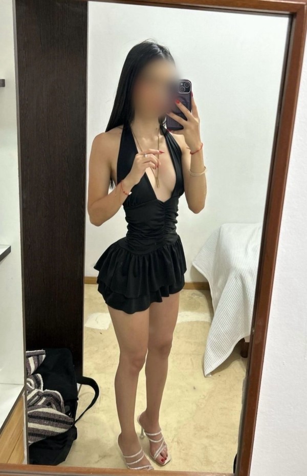 Morenaza, elegante, muy sensual y atrevida