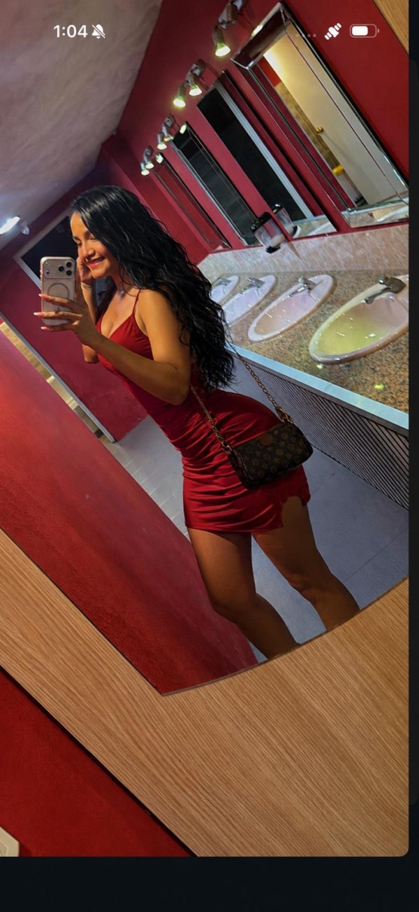 RECIÉN LLEGADA A TU CIUDAD MI AMORES