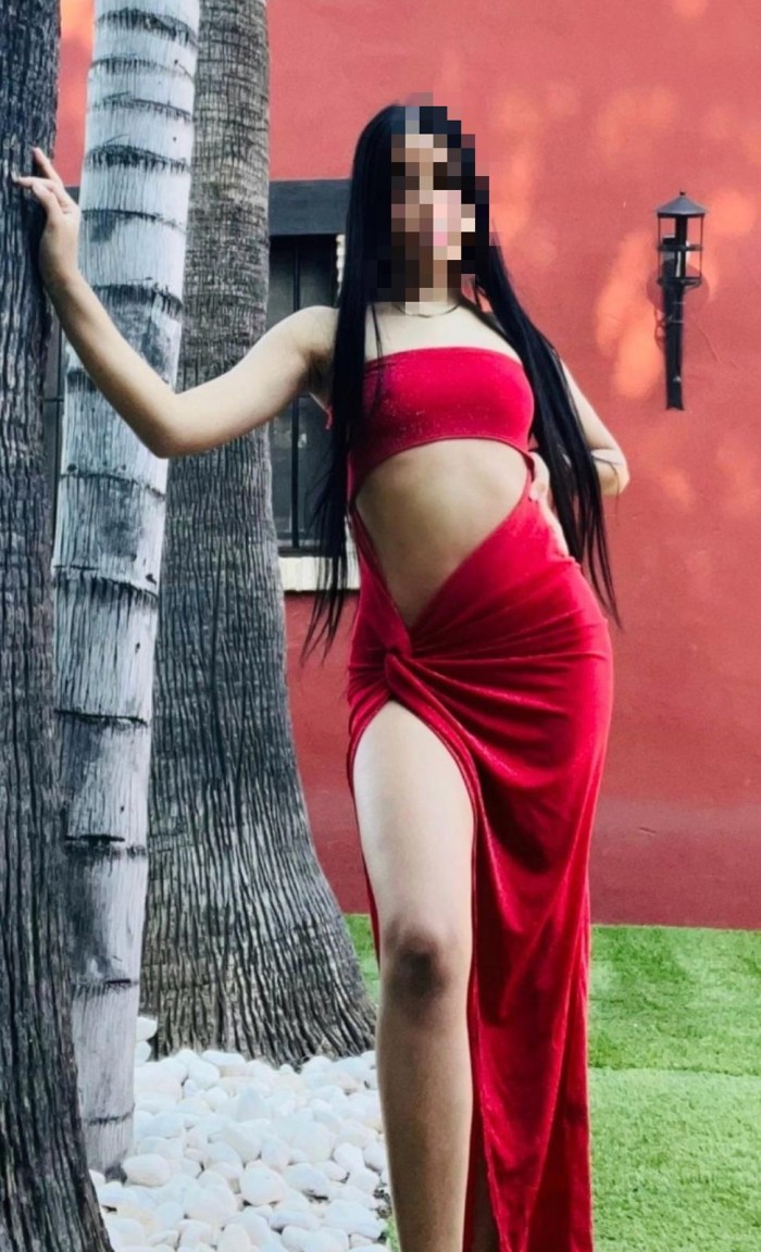 Jovencita 19 años Estepona cariñosa y entregada