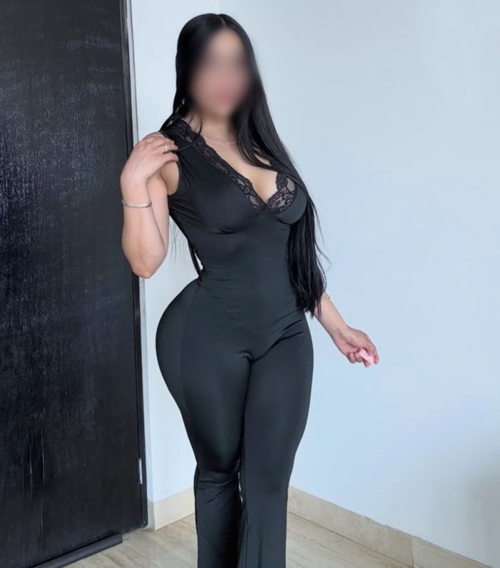 ZUKI NOVEDAD ENCANTADORA GUAPISIMA DE LUJO