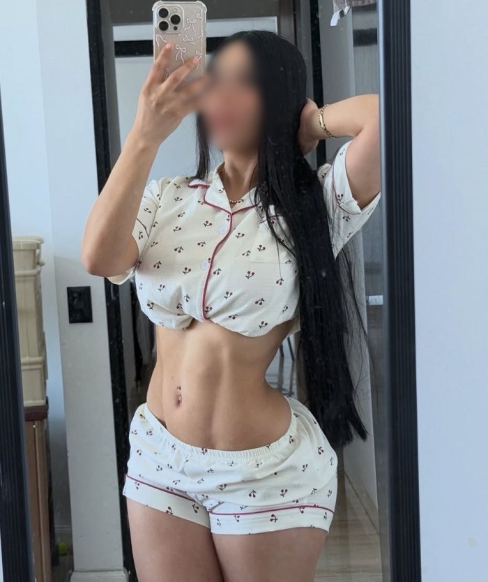ZUKI NOVEDAD ENCANTADORA GUAPISIMA DE LUJO