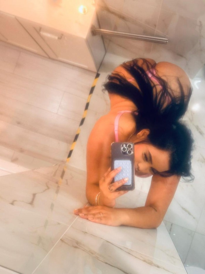 HERMOSA SENSUAL   BUENA  AMANTE EN NERVION