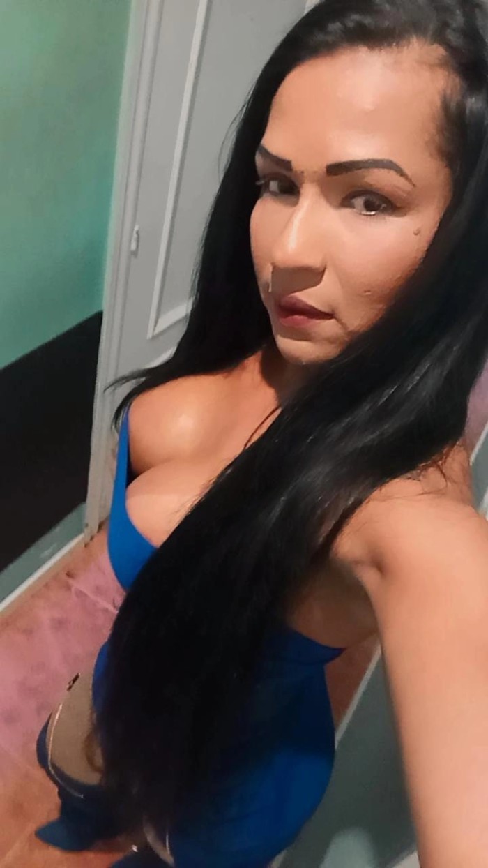 FIESTERA, JUGUETONA, APASIONADA Y MUY ATREVIDA