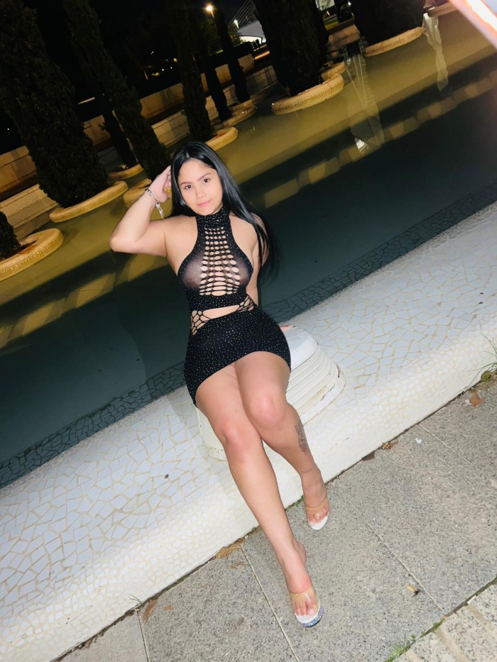 CAMILA ATREVIDA SENSUAL EN LAS AMERICAS TENERI