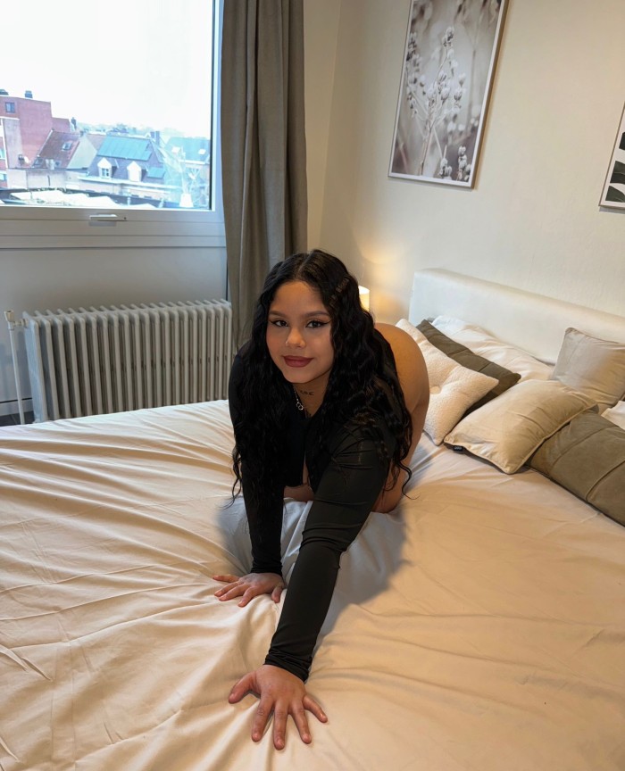 CAMILA ATREVIDA SENSUAL EN LAS AMERICAS TENERI