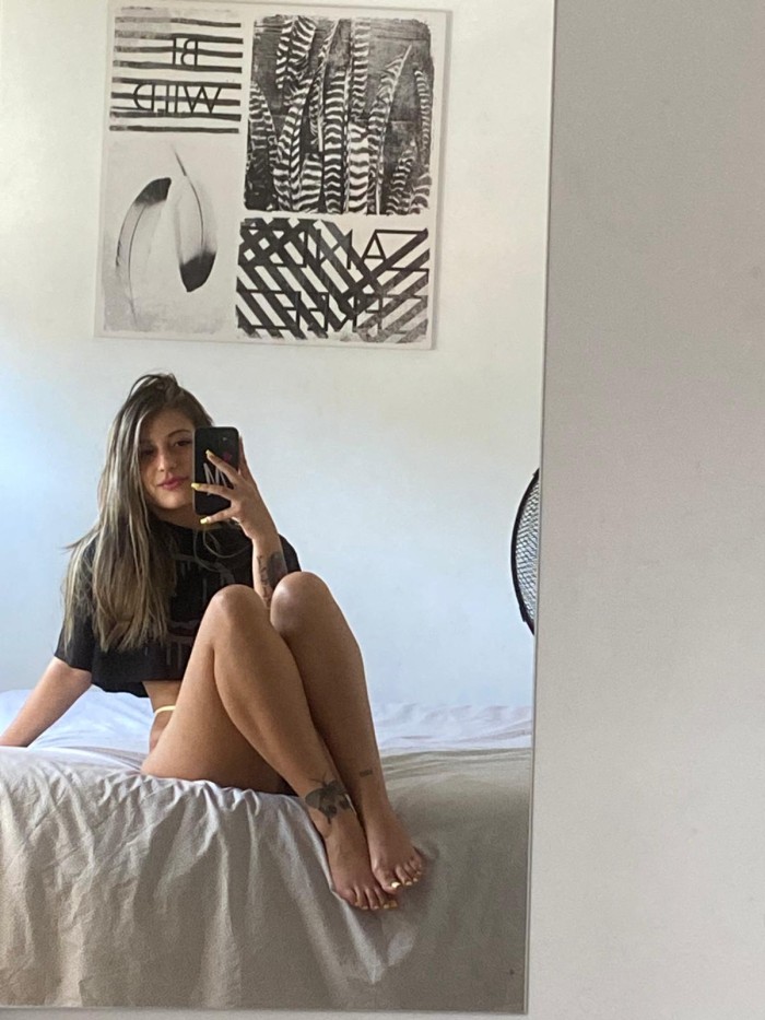 EN CONIL DE LA FRONTERA SENSUAL ESCORT FIESTERA
