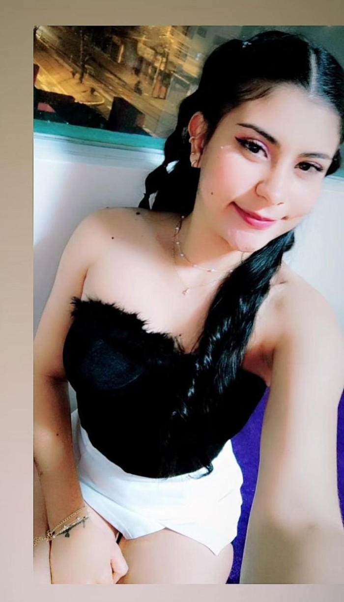 VENEZOLNA PRIMERA VEZ FIESTERA LUJURIOSA