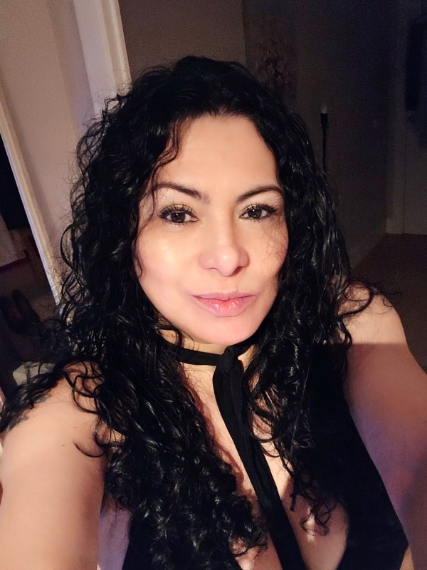 EDUARDA BRASILEÑA MADURITA CON GANAS DE FIESTA!!!!