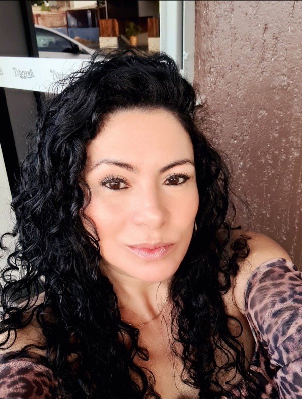 EDUARDA BRASILEÑA MADURITA CON GANAS DE FIESTA!!!!
