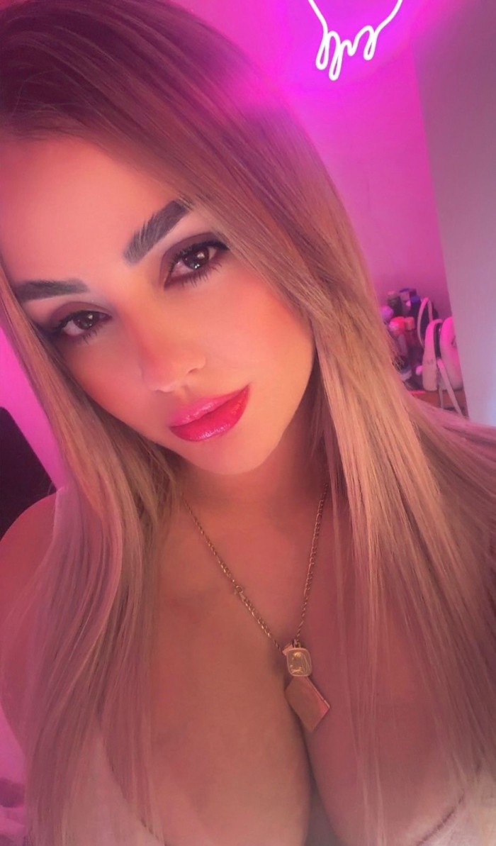 NOVEDAD!! JOVEN DE LUJO, estoy mojada, quiero SEXO