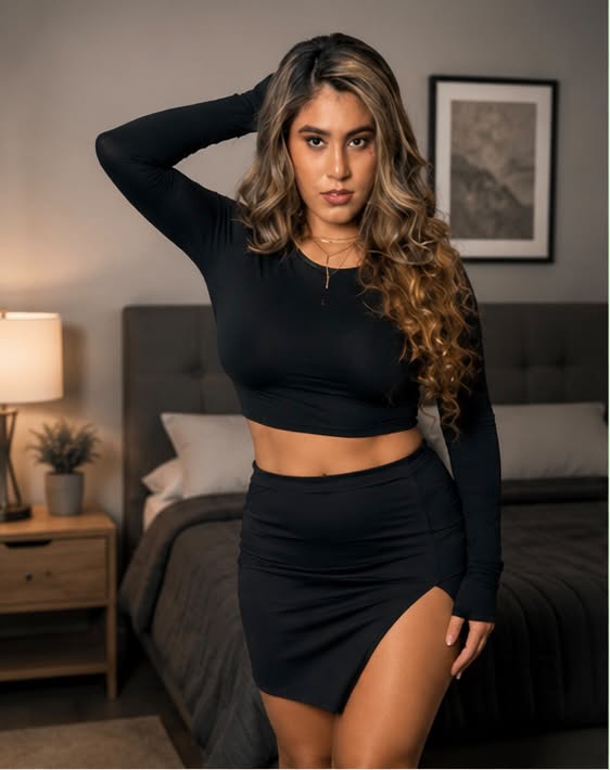 IMPLICADA CACHONDA DESEOSA DE PASION Y LUJURIA
