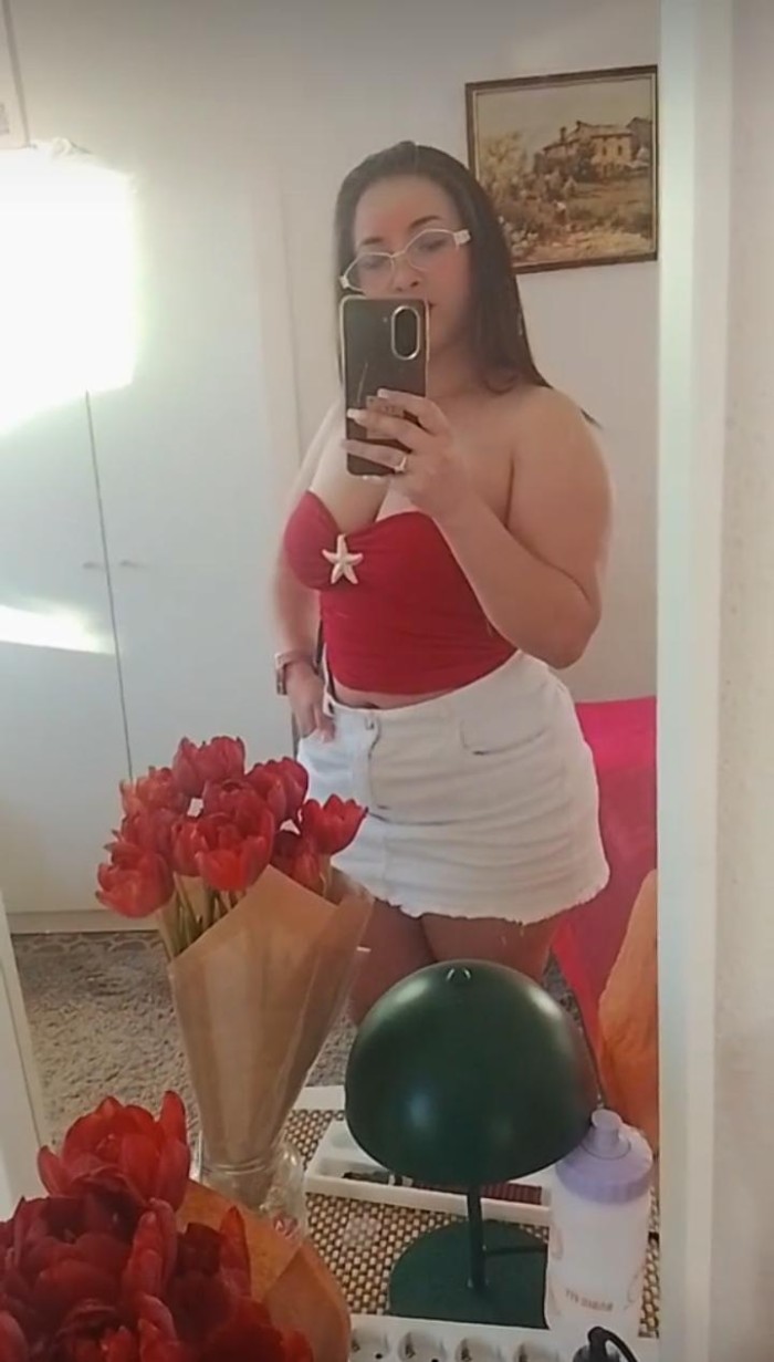 JOVENCITA PARAGUAYA YOGURINA GUAPISIMA NOVEDAD 24H