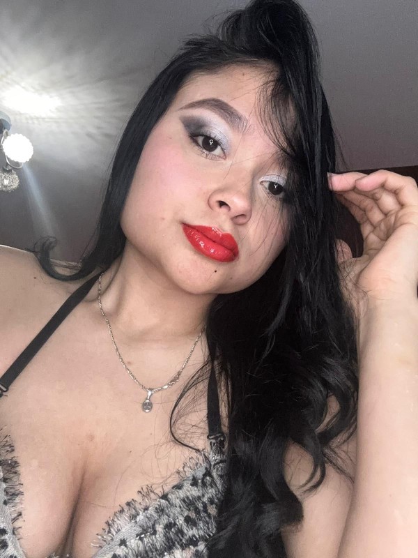 LAURA LA TENTACIÓN MÁS PELIGROSA 603635401