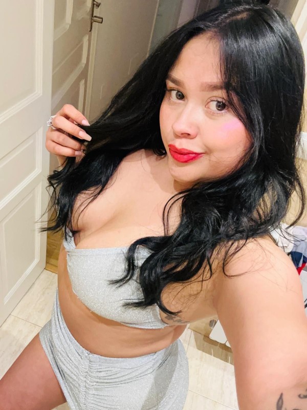 LAURA LA TENTACIÓN MÁS PELIGROSA 603635401