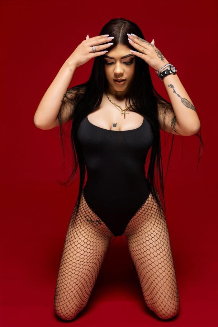 SIN LIMITES SEXO UNICO ANTOJATE DE MI CUERPO