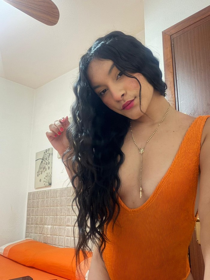 EN EL ZAPILLO  SENSUAL ENCANTADORA BUENA AMANTE