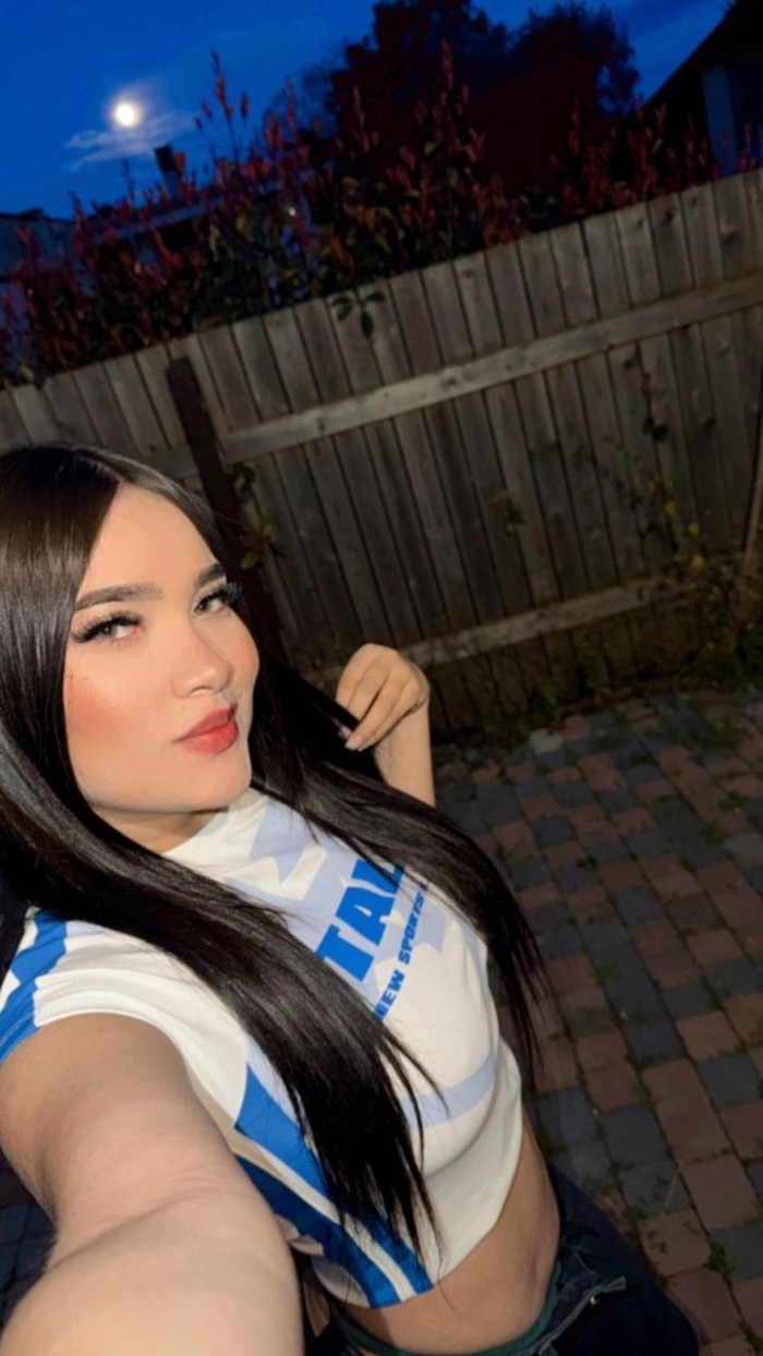 SOY TALIANA, COLOMBIANA RESERVADA Y CALUROSA
