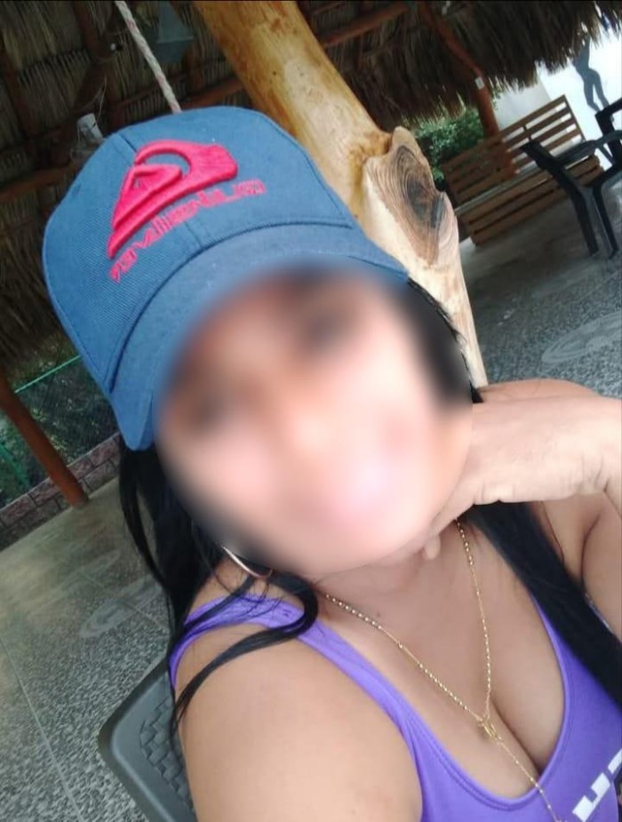 SOY DAYANA, VENEZOLANA CALUROSA Y RESERVADA