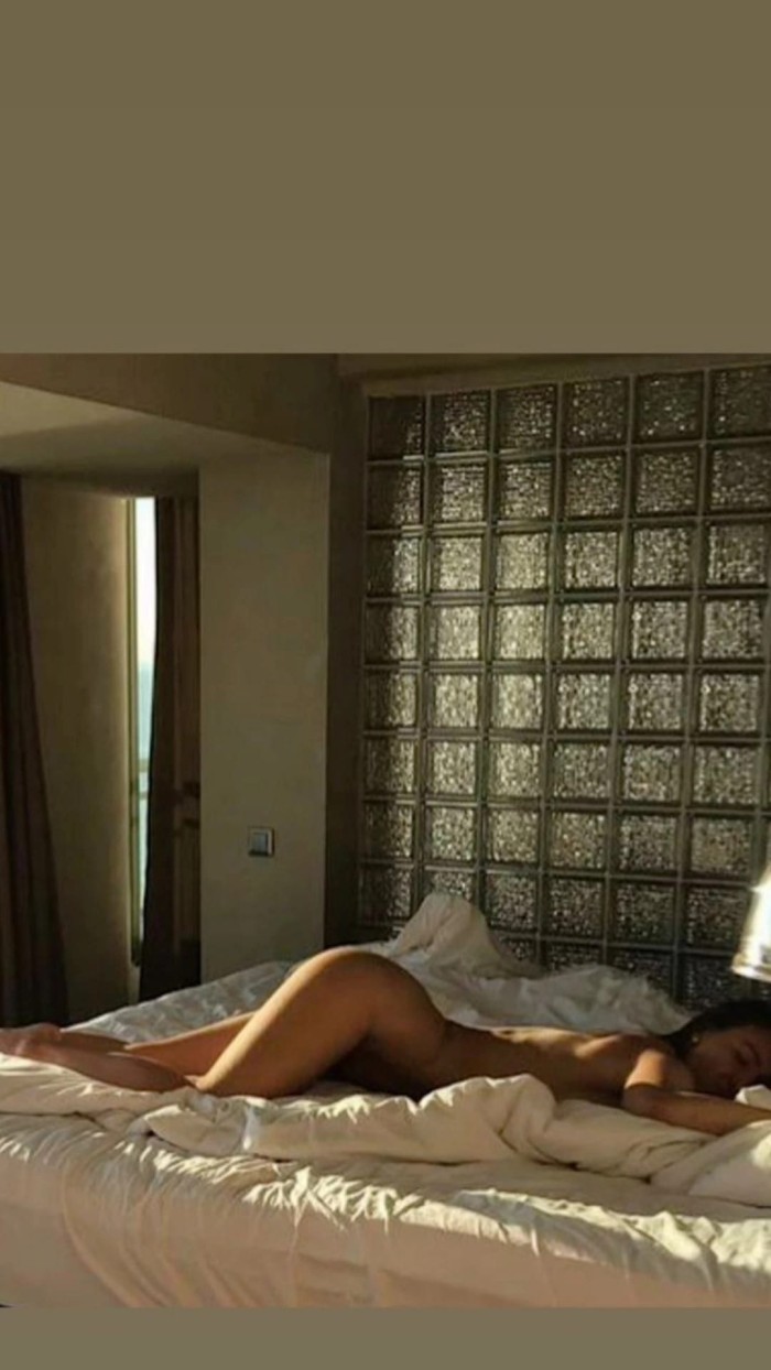 TRANS FEMENINA CON TETAS NATURALES!!!