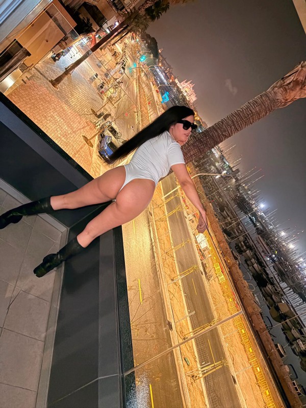 APASIONADA ENCANTADORA SENSUAL BOMBA DE SEXO