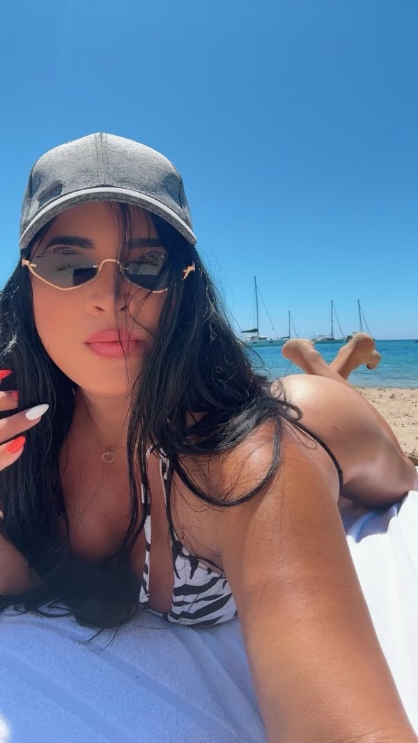 Tu chica transexual femenina