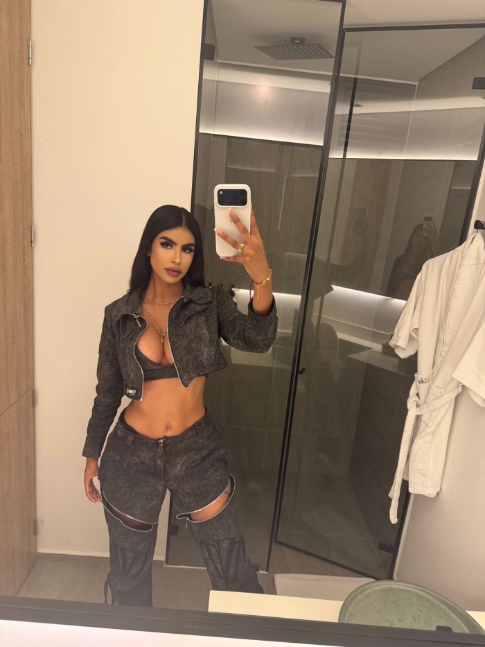 EN ALCOY SENSUAL ESCORT JOVENCITA