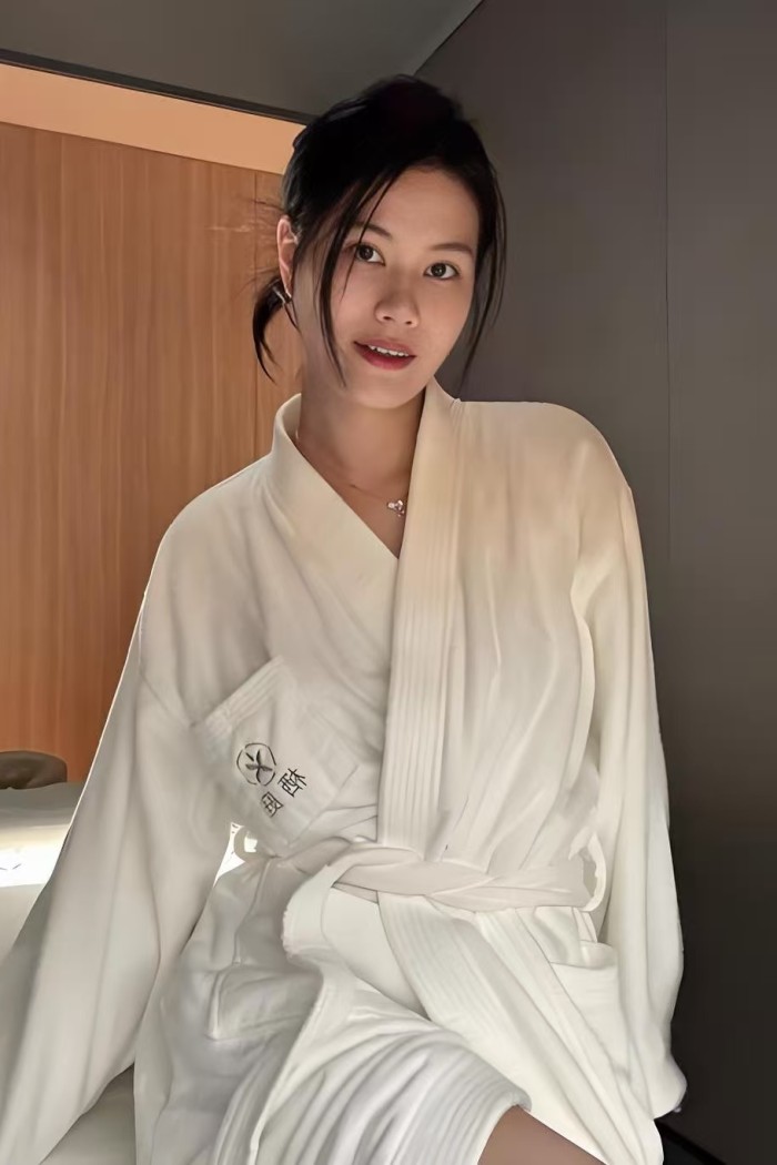 ESPECTACULAR CHICA ORIENTAL, ZARAGOZA, 641818719