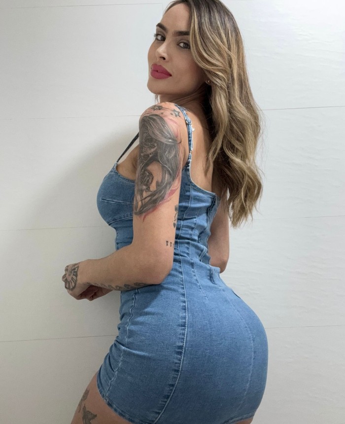 Sexy y latina nueva en la ciudad