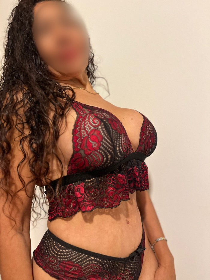 MADURITA APASIONADA SENSUAL TODA UNA REINA EROTICA