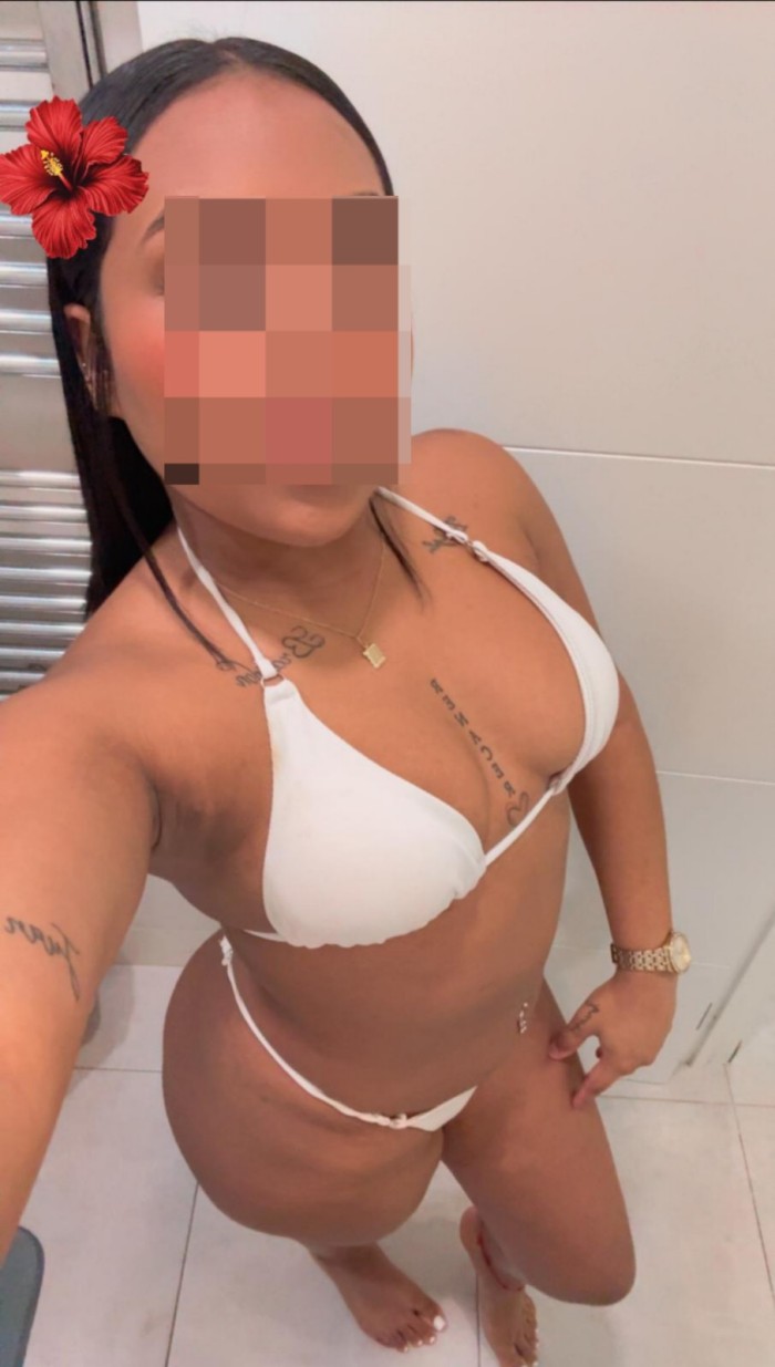 DIOSA DEL PLACER COMPLACIENTE A TOPE EN SABADELL