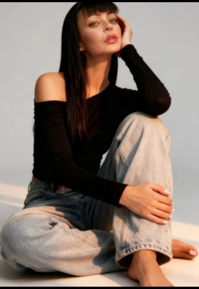 LUCÍA MUY COMPLETA PARTICULAR 24H FIESTERA