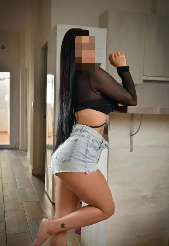 DIOSA DEL SEXO ME DESPLAZO TODO MADRID Y PUEBLO