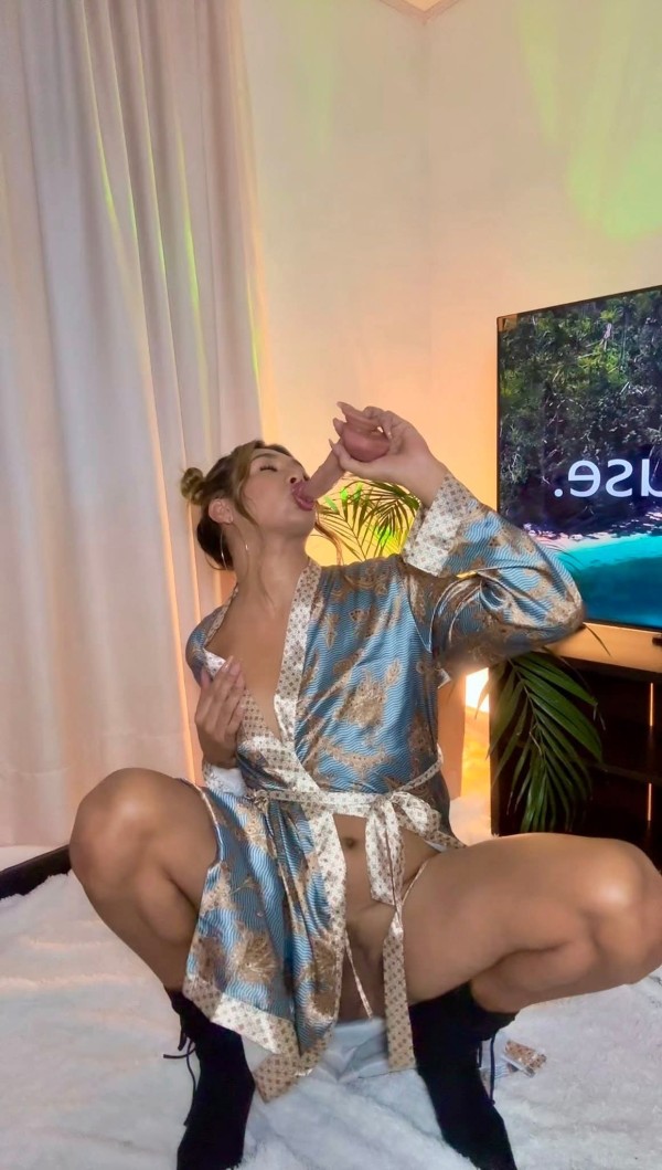 FIESTERA COMPLACIENTE BELLA POTRA EN VALENCIA