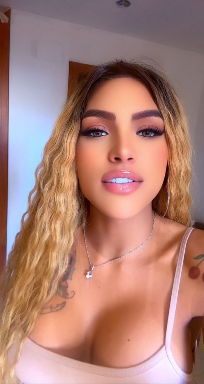 MANU BELLEZA TRANS TODA UNA TENTACIÓN única