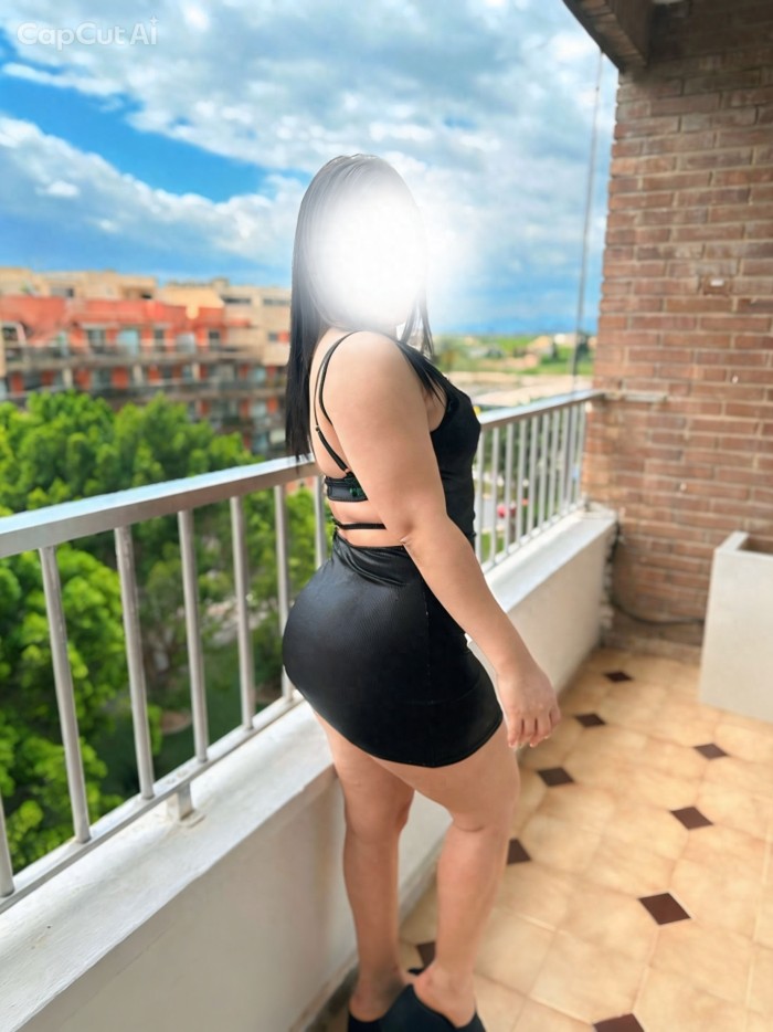 MORENA VENEZOLANA  MUY FIESTERA EN AVENIDA