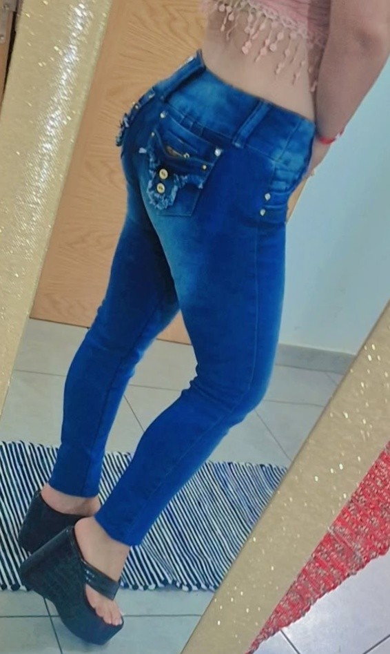 QUIERES CONOCER LA RUBIA MÁS ESPECIAL DE VERIN ?? LLAMAME AHORA MISMO>>>