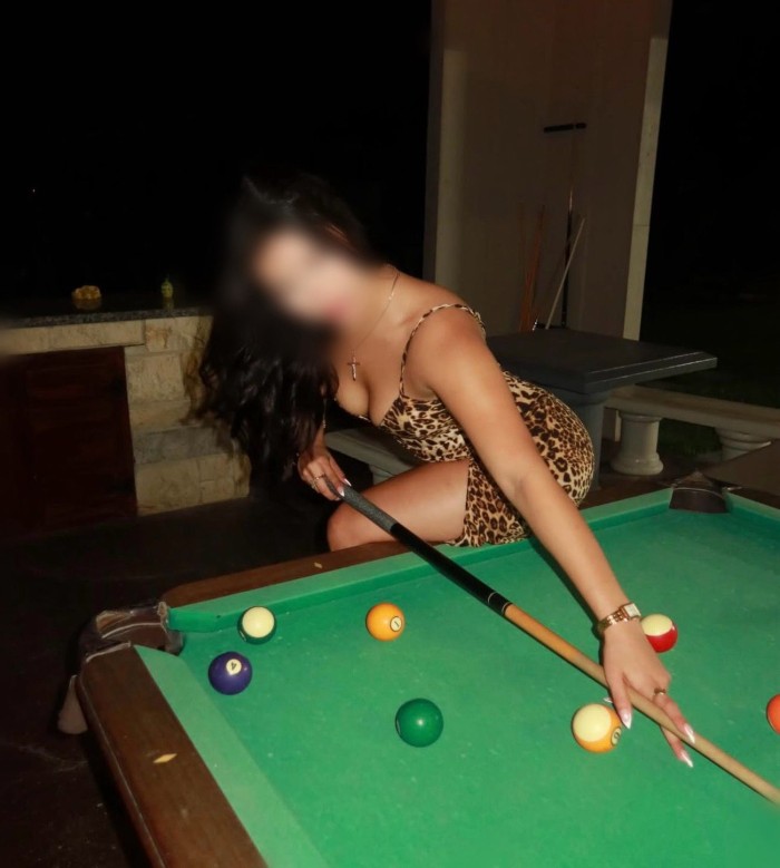 COLOMBIANA FIESTERA Y CON GANAS DE PECAR