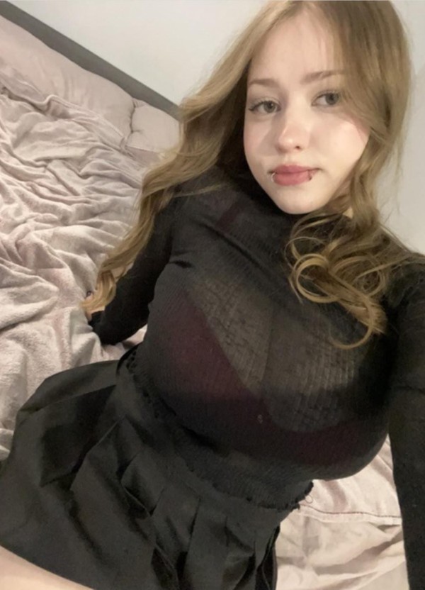 JOVENCITA CHULA PARA UN POLVO E PARA UNA RICA FIESTA